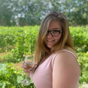 Meet your Posher, Celina